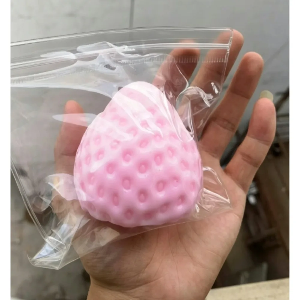 Squishy Big Strawberry Squeeze - đánh giá và giá Party Games Entertainer